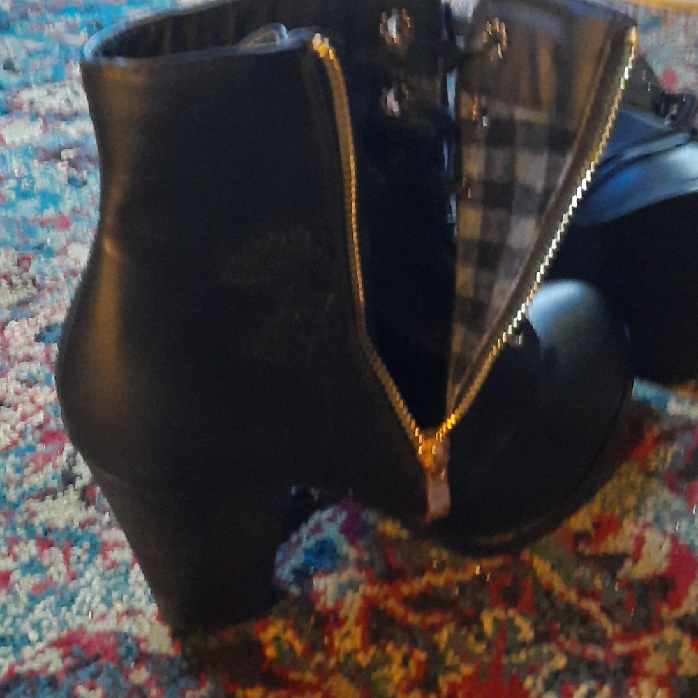Never worn - Picture 4 of 4